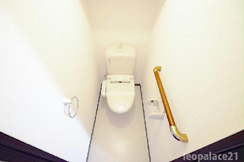 トイレ　同タイプ物件の写真です。