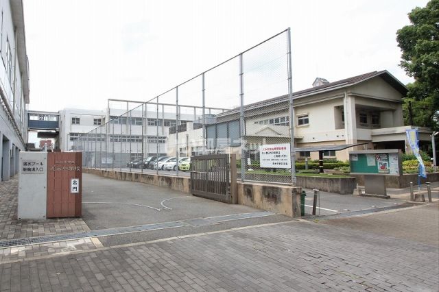 中学校　北九州市立　思永中学校（中学校）まで573m
