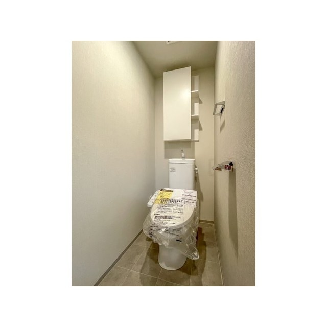 トイレ　※写真は同タイプ住戸です。
