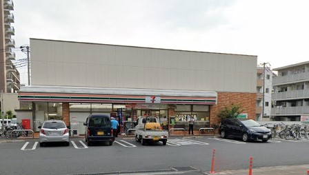 コンビニ　セブンイレブン 足立扇2丁目店（コンビニ）まで420m