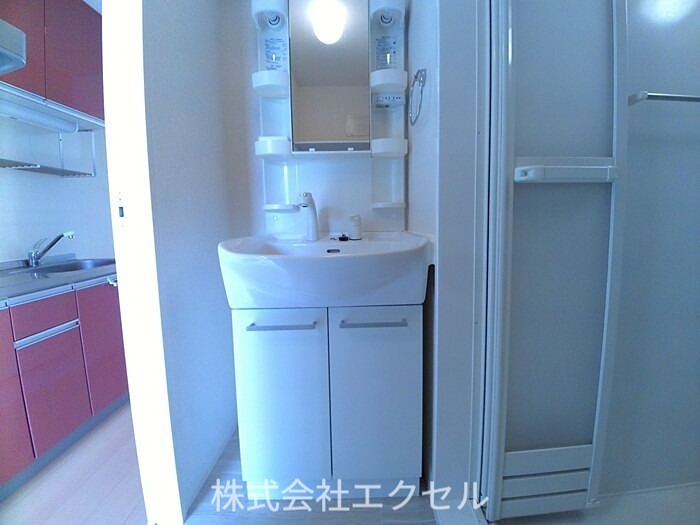 洗面設備　独立洗面台です。