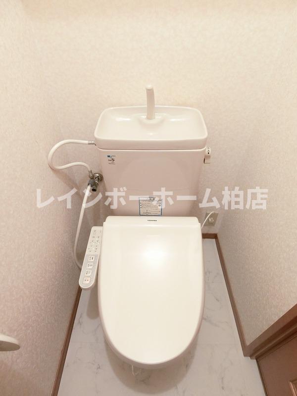 トイレ　別部屋。参考写真。