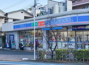 コンビニ　ローソン 大井三丁目店（コンビニ）まで591m