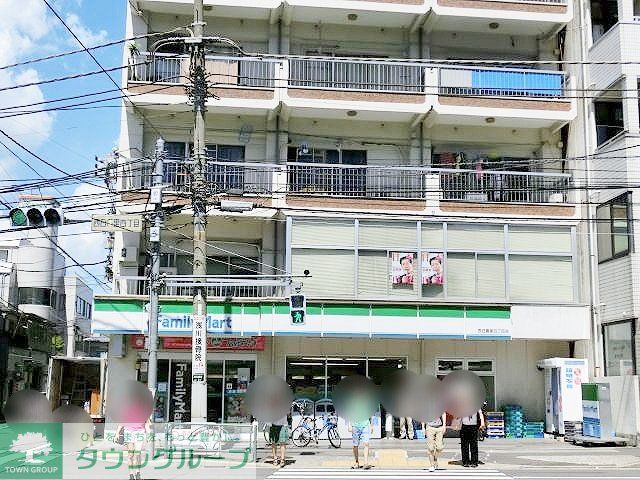 コンビニ　ファミリーマート（コンビニ）まで360m