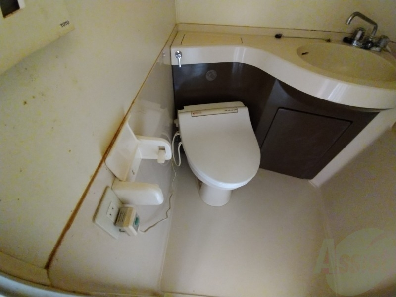 トイレ　こちらはトイレです。お手入れも楽ちんです！