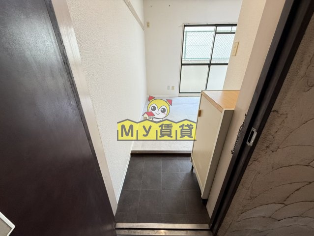 玄関　サンメゾン安田