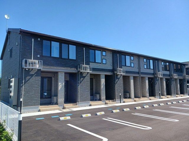 建物外観　落ち着いた雰囲気の外観です