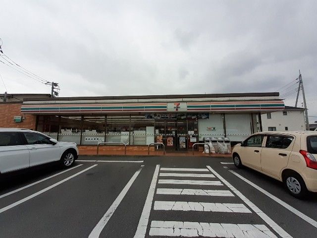 コンビニ　セブンイレブン前橋六供町店（コンビニ）まで450m