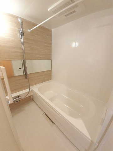バス・シャワールーム　日々の疲れを癒すお風呂付です