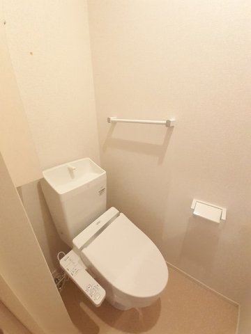 トイレ　シンプルで使いやすいトイレです