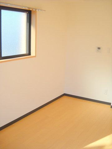 その他部屋・スペース　★明るいフローリングの角部屋です★