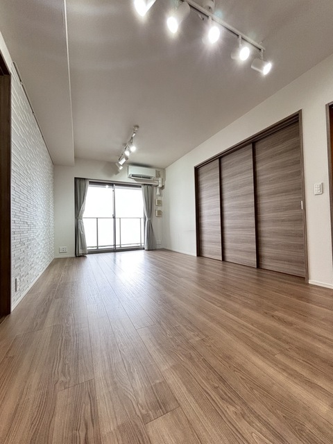 ブランズ川口元郷の居間写真