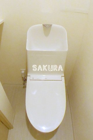トイレ　嬉しい温水洗浄便座♪