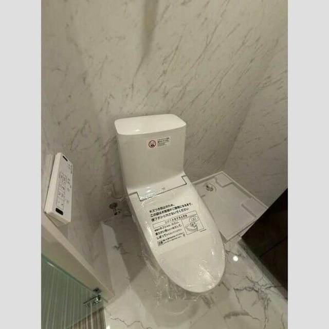 トイレ　※別部屋参考写真