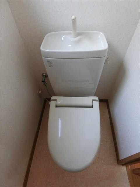 東京メトロ千代田線 町屋駅 徒歩10分 3階建 築23年のトイレ写真
