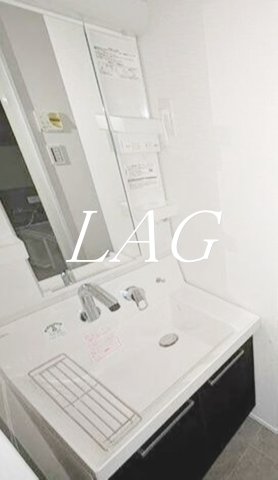 洗面設備　独立洗面台です。