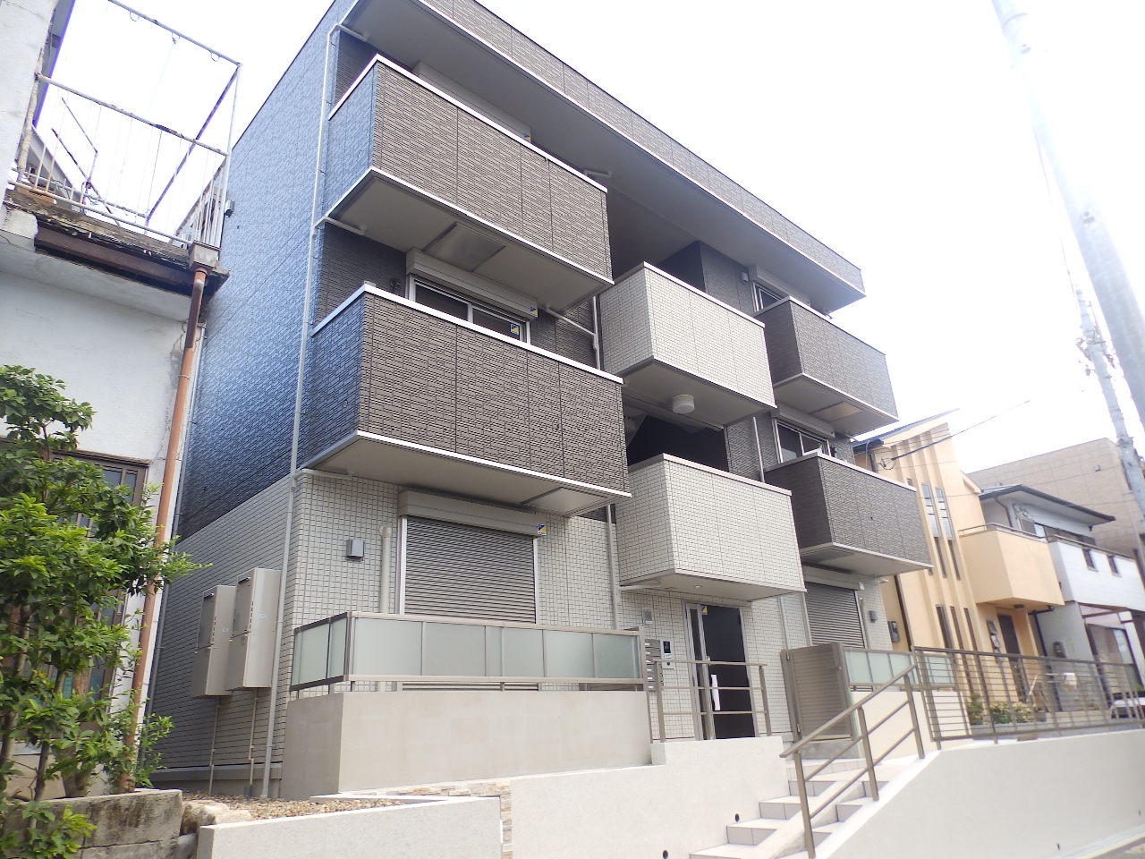 建物外観　最上階南向き