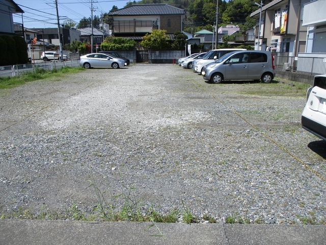 【ライフコーポ東金ＡＢの駐車場】