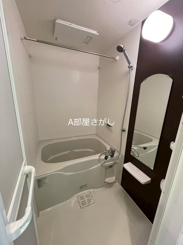 バス・シャワールーム　※別部屋参考写真
