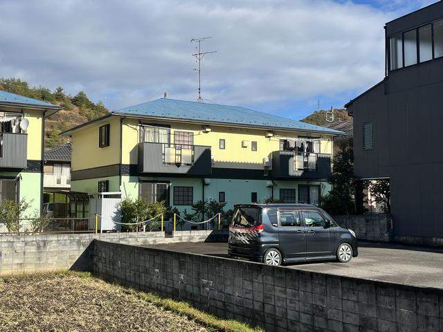 建物外観　全室角部屋の１棟４戸のコーポ。