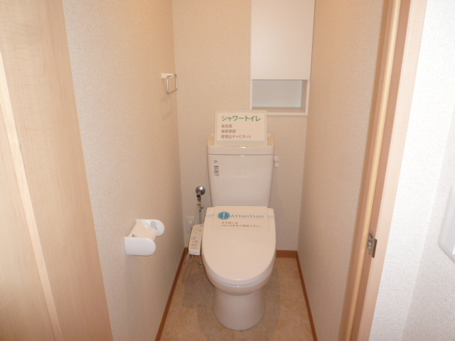 トイレ　シャワートイレでスッキリ
