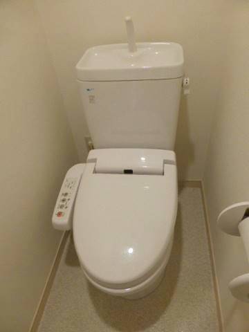 【中央区日本橋箱崎町のマンションのトイレ】