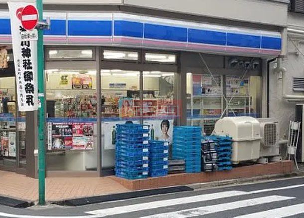 コンビニ　ローソンストア100池袋本町一丁目店（コンビニ）まで630m