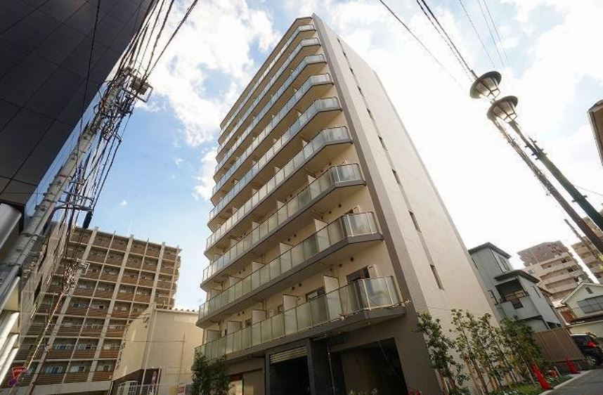 ＬＩＭＥ　ＲＥＳＩＤＥＮＣＥ　ＳＯＫＡ　ＷＥＳＴの建物外観