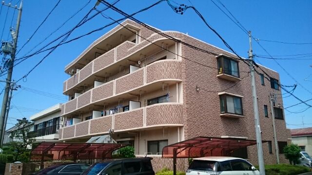 【ドミール・コトブキの建物外観】