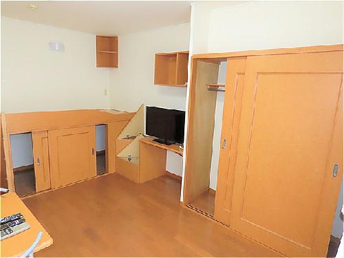 収納　クローゼット、ベッド下収納あり