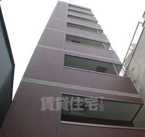 大阪市中央区難波千日前のマンションの建物外観