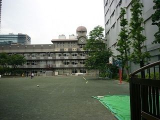 【中央区日本橋蛎殻町のマンションの小学校】