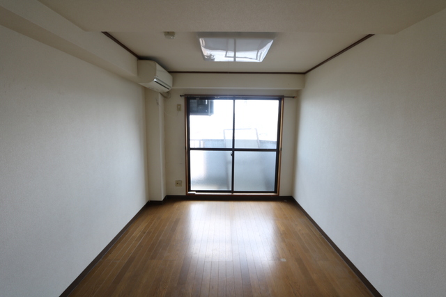 居室・リビング　☆南向きの室内☆