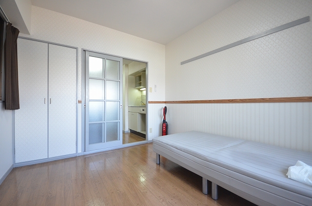 居室・リビング　別号室の写真です