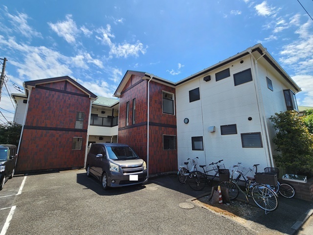 建物外観　ひろびろファミリータイプ、ゆったりとした広さがオススメです♪