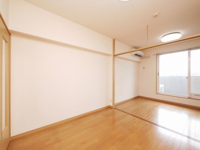 居室・リビング　居間です