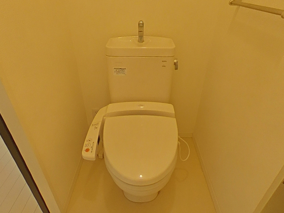 トイレ　※別部屋の写真です