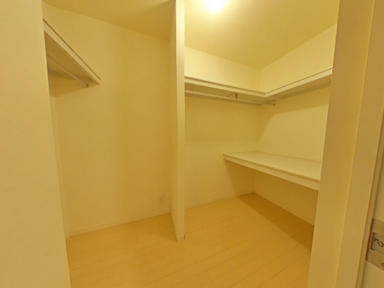 収納　※別部屋の写真です