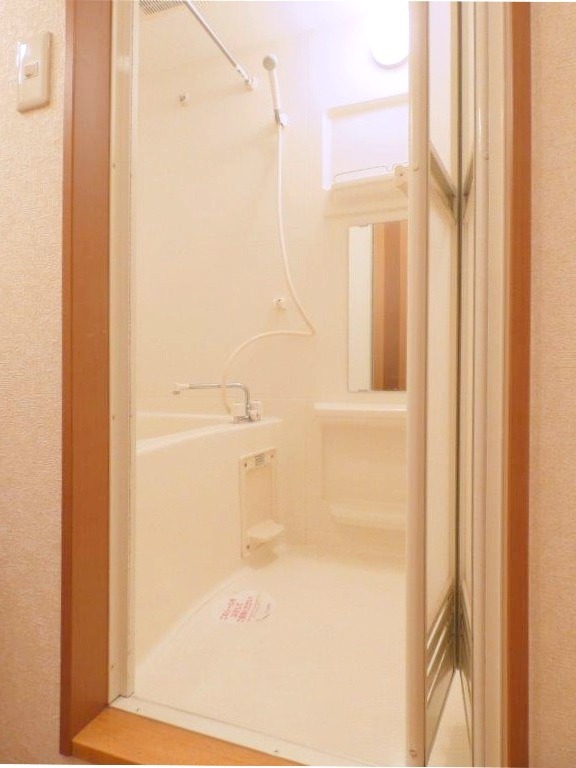 バス・シャワールーム　図面と現状に相違がある場合には現状を優先