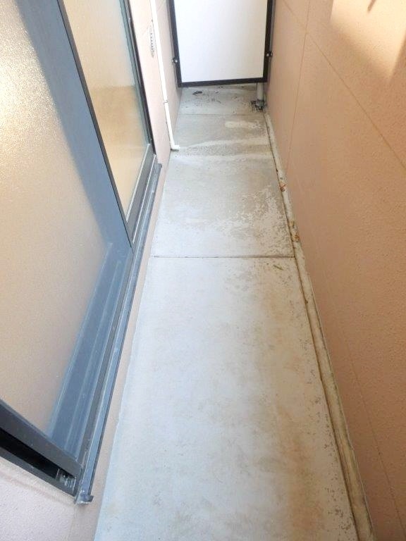 バルコニー　図面と現状に相違がある場合には現状を優先