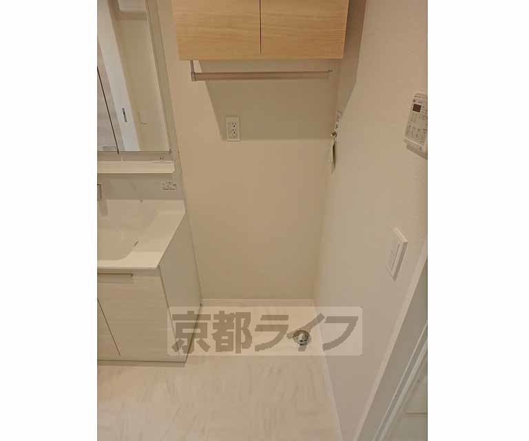 その他設備　洗濯機置き場は脱衣場にあります。