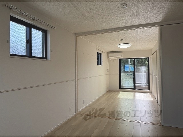 居室・リビング　洋室