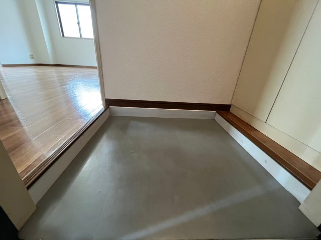玄関　詳細は、RISUMO江坂本店→06-6155-7137まで♪