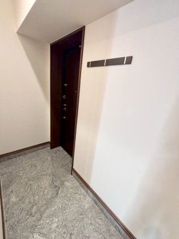 玄関　※同タイプ別部屋