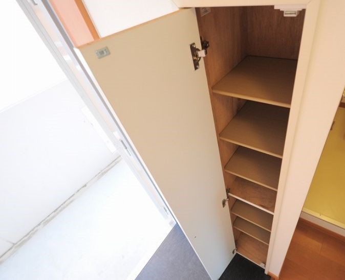 玄関　現状優先