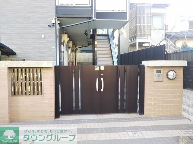 その他　オートロックゲート付き。