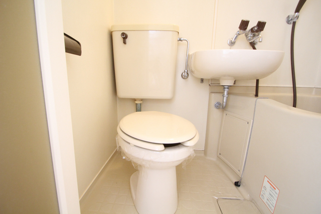 トイレ　※別部屋の参考写真の為、原状優先です。