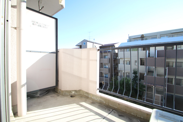 バルコニー　※別部屋の参考写真の為、原状優先です。