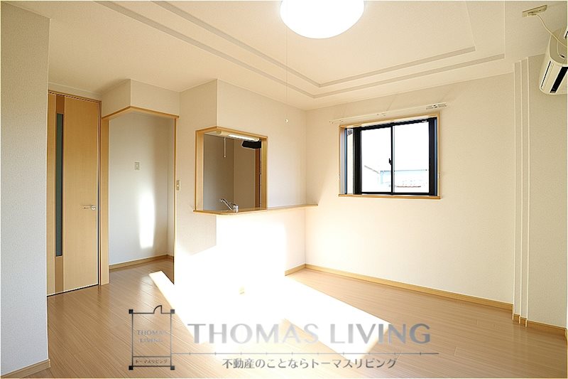 居室・リビング　日当たり良好です。