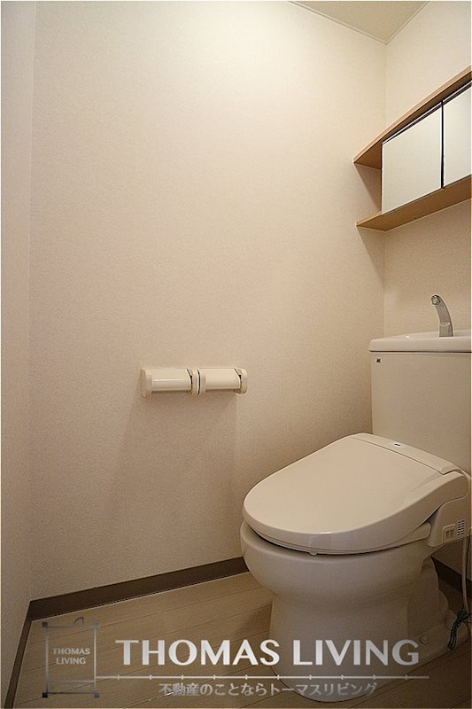 トイレ　ウォシュレット付きです。